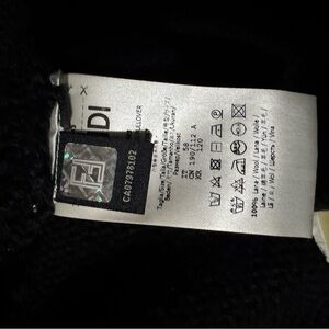 Men's Black Sweater Fendi round neck 100% wool  knitted made in Italy